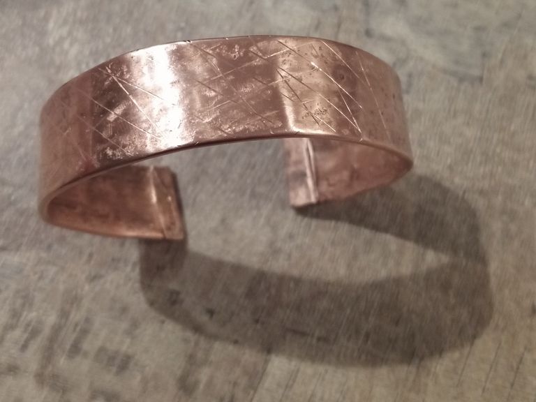 bracelet fait main en cuivre pur  antioxydant, anti-inflammatoire